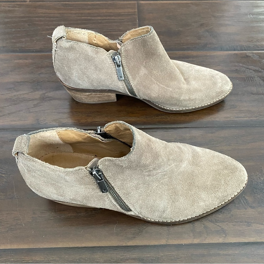 Lucky Brand Women's Tan Ankle Boot Upper Leather Two Zippers Size 8 - Picture 5 of 8